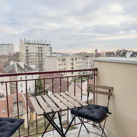 Apartment Spacieux Appartement,3 Lits, Coeur Avec Parking Gratuit *