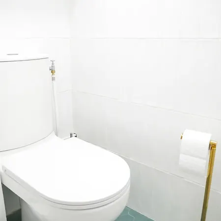 Spacieux Appartement,3 Lits, Coeur Avec Parking Gratuit *
