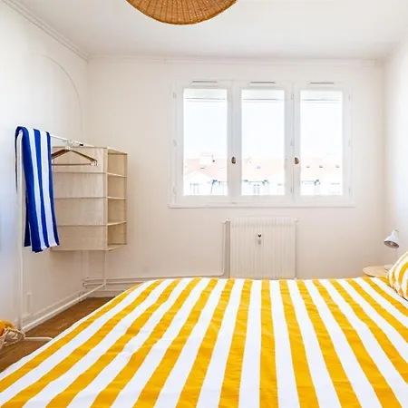 דירה Loft Lumineux Avec Netflix & Parking Prive, Proche Centre דיז'ון