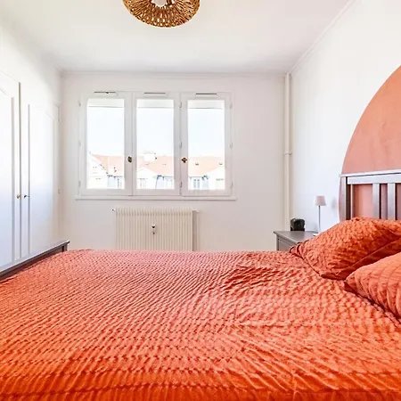 Loft Lumineux Avec Netflix & Parking Prive, Proche Centre Апартаменты *