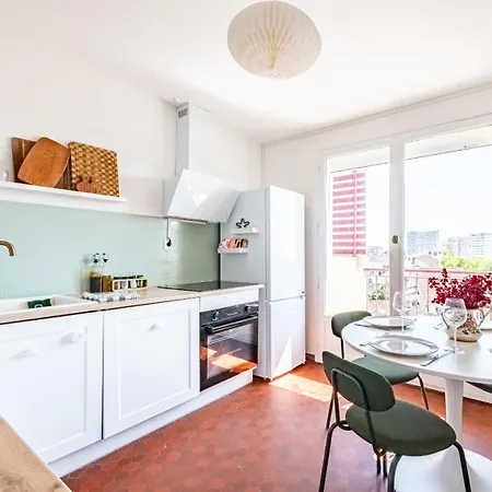 דירה Loft Lumineux Avec Netflix & Parking Prive, Proche Centre *