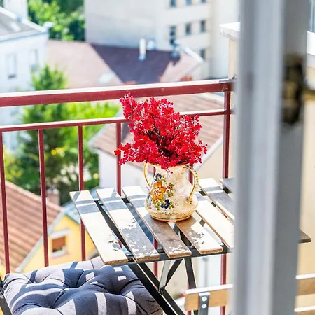 Loft Lumineux Avec Netflix & Parking Prive, Proche Centre