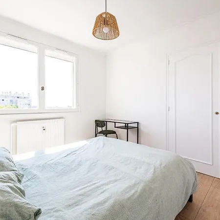 Апартаменты Loft Lumineux Avec Netflix & Parking Prive, Proche Centre *