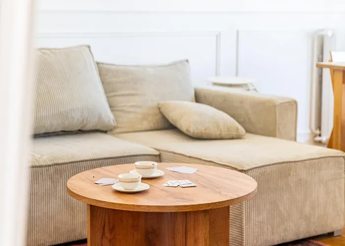 Loft Lumineux Avec Netflix & Parking Prive, Proche Centre